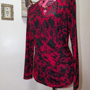 Black and Red Damask Women's Long sleeve